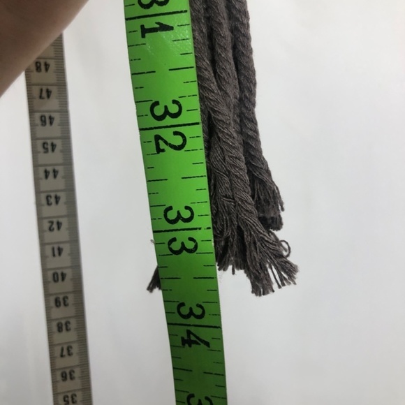 Brown Macrame Plant Hanger. NEW - Picture 3 of 3